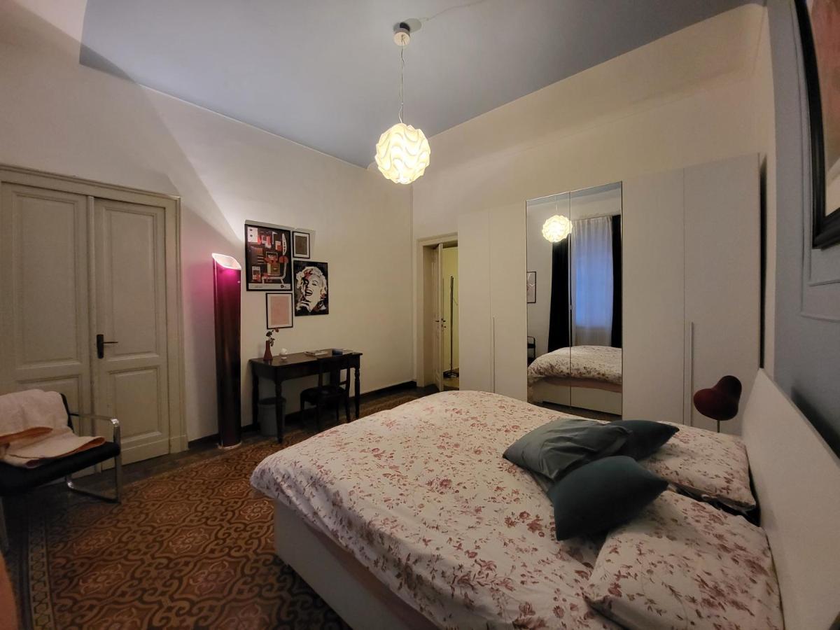 Alfieri Guest House แวร์เชลลี ภายนอก รูปภาพ