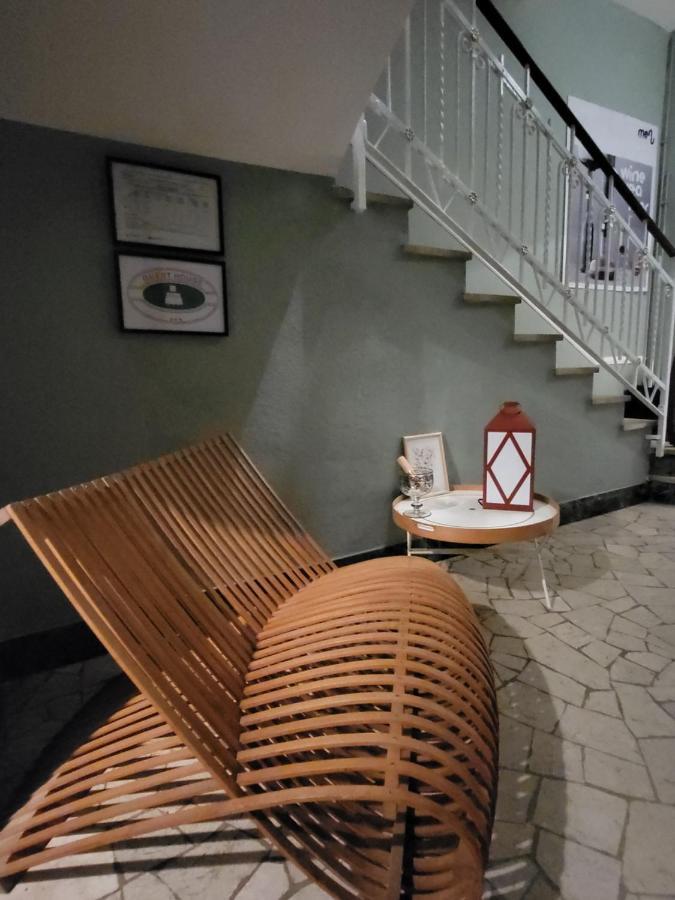 Alfieri Guest House แวร์เชลลี ภายนอก รูปภาพ