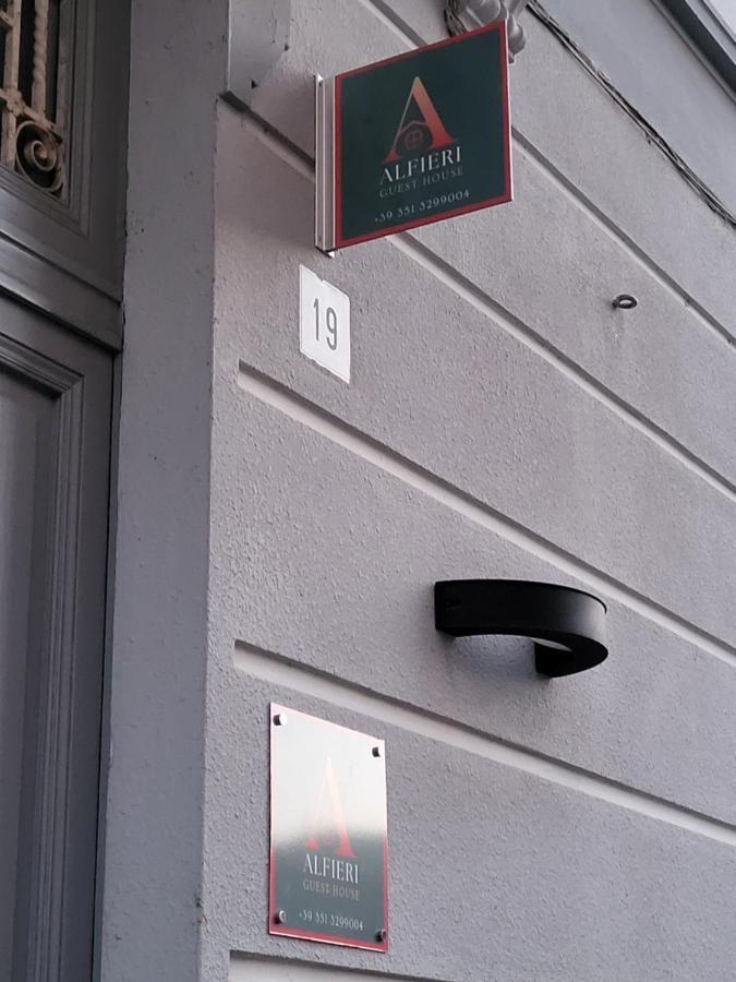 Alfieri Guest House แวร์เชลลี ภายนอก รูปภาพ
